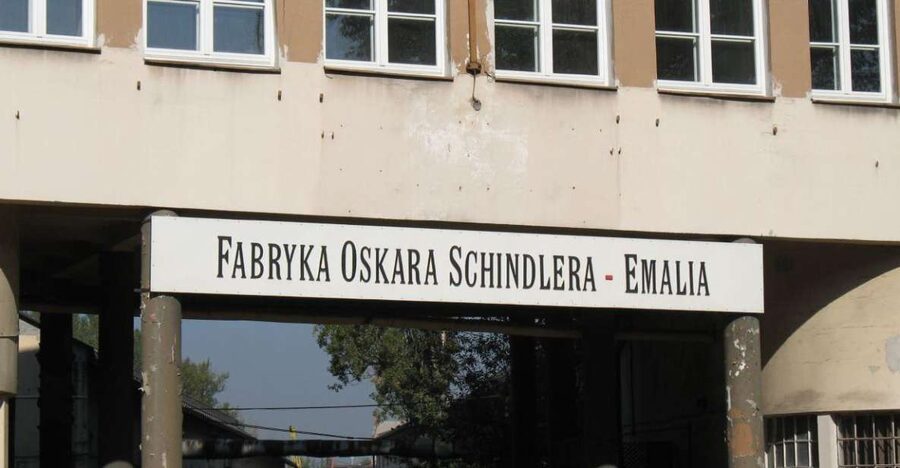 Schindler's Factory + Ghetto in Krakow and Wieliczka Tour - Why this tour works as a Krakow history day