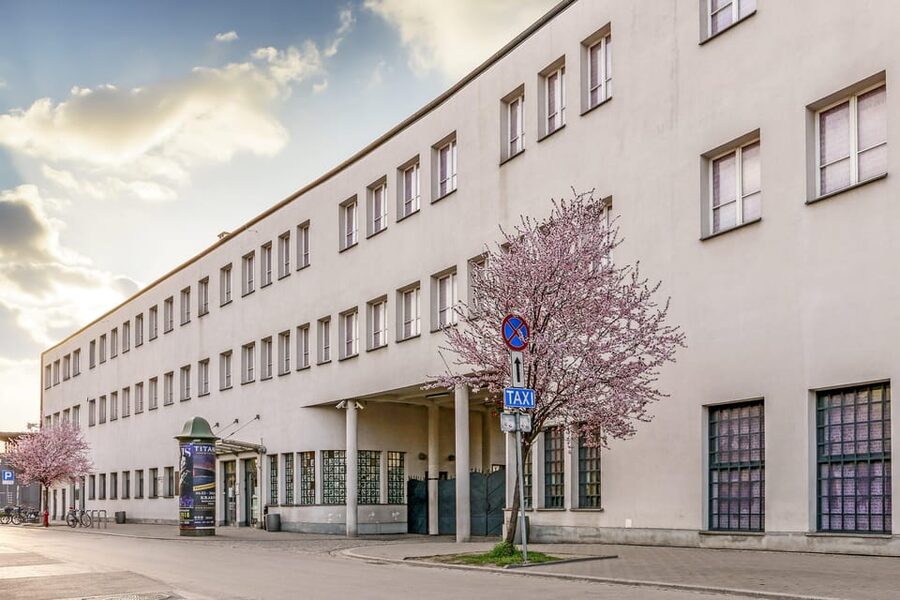 Schindler's Factory Museum Guided Tour - Krakow - Should you book Schindler’s Factory guided tour?