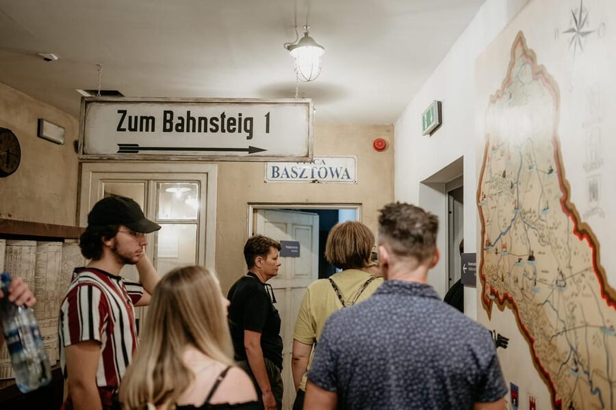 Schindler's Factory Museum in Krakow - Guided Tour - Why the exhibition design matters