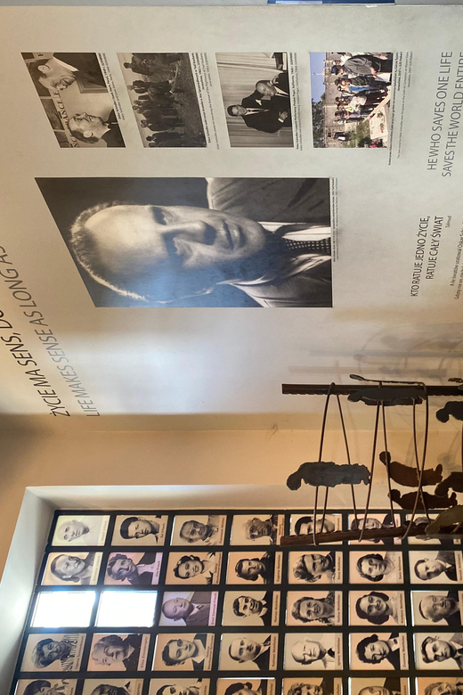 Schindler's List Movie Tour: Historic Sites & Film Location - Walking through Kazimierz with film stills