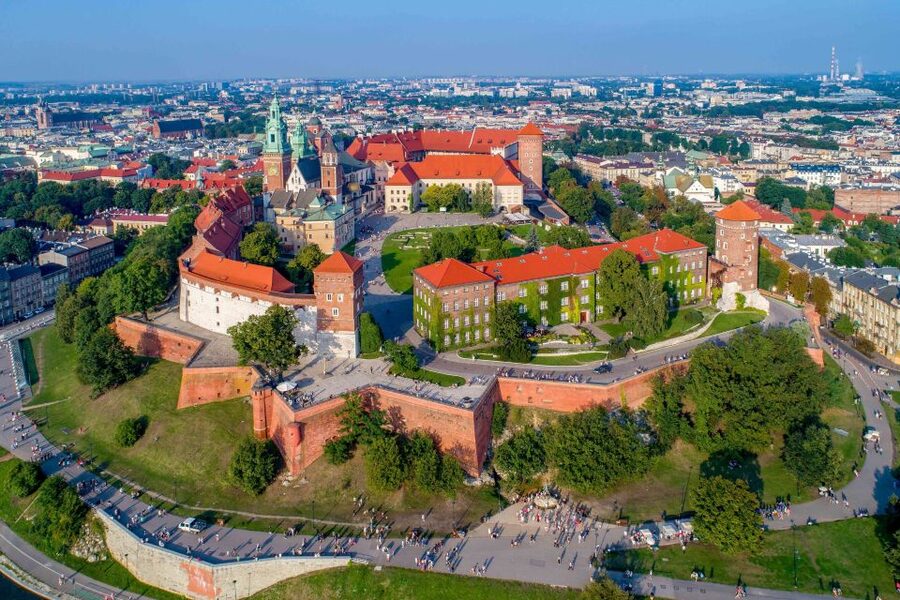 Skip-the-Line Wawel Castle Chambers Private Tour - Key points to know before booking