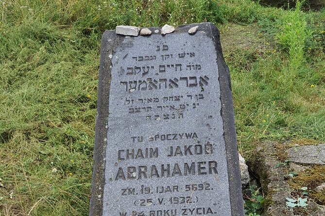 TOUR AL CAMPO DE CONCENTRACIÓN DE PLASZOW. El campo de la Lista de Schindlert. - Polish prisoners, Jewish prisoners, and the camp center