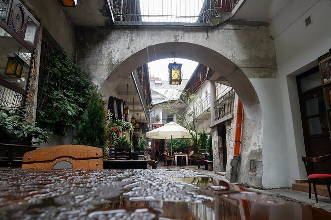 Tour via Kazimierz Quarter by Golf Cart with Schindler's Museum in Krakow - Why this Krakow tour works as a two-part experience