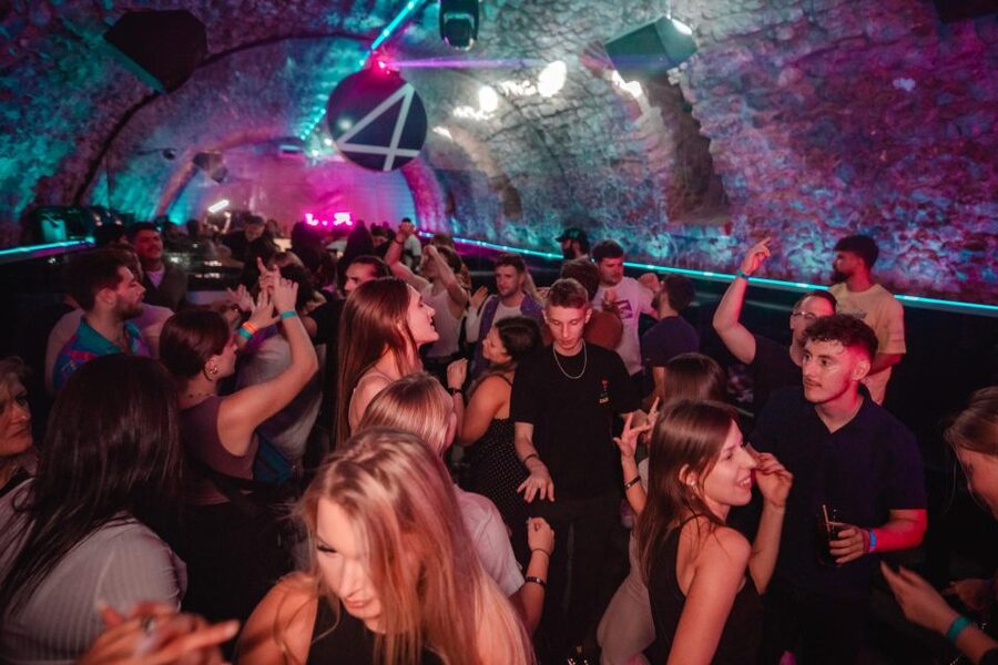 VIP Club Entry and Booth Booking - Is $27 good value for two?