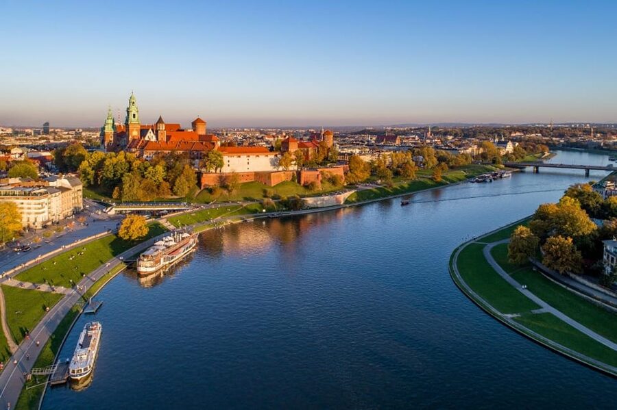 Wawel Castle and Cathedral Guided Tour - Why Wawel Hill Matters in Krakow