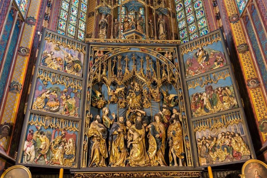 Wawel Castle, Cathedral, Old Town and St. Mary's Basilica - Small details that make the day easier
