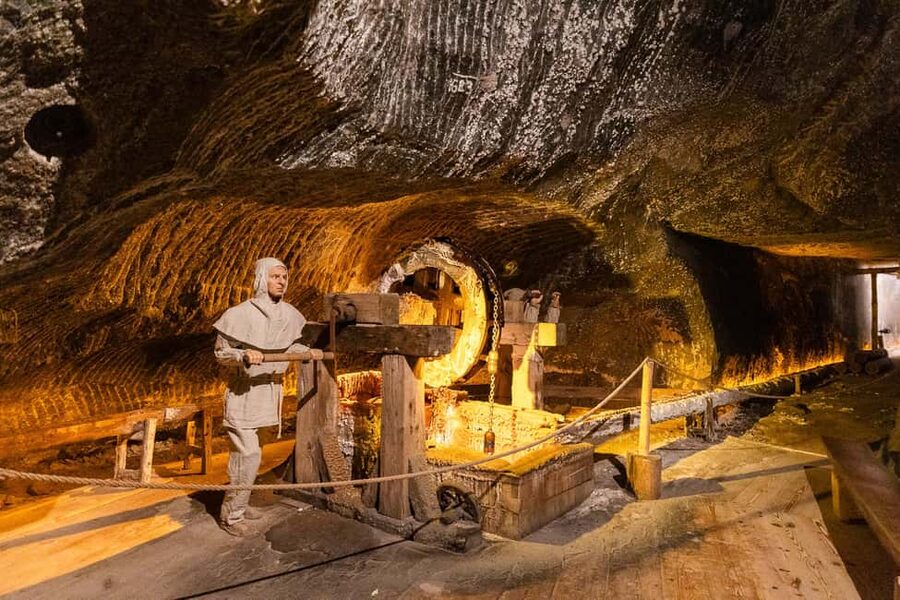 Wieliczka Salt Mine Tour from Kraków – Skip the Line Entry - The health angle and the mine’s cool air