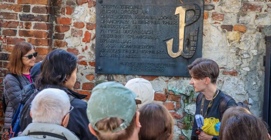 World War II in Krakow Walking Tour in English - The Katyń wooden cross and the weight of memory